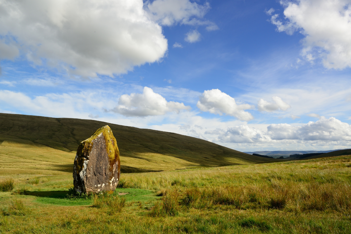 Boulder in Maen Huail - Visit North Wales