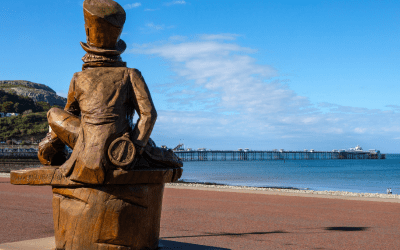Celebrating Alice In Wonderland & It’s Llandudno Link